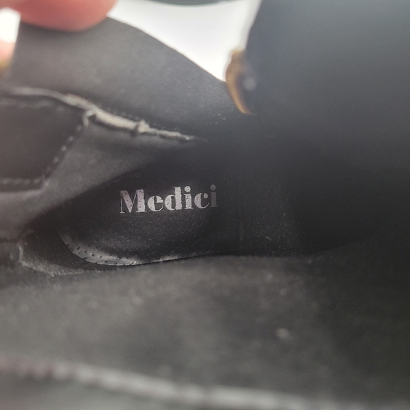 Womans Medici Black Ankle Boot Gold Zipper Size 38/7.5 - Picture 7 of 10